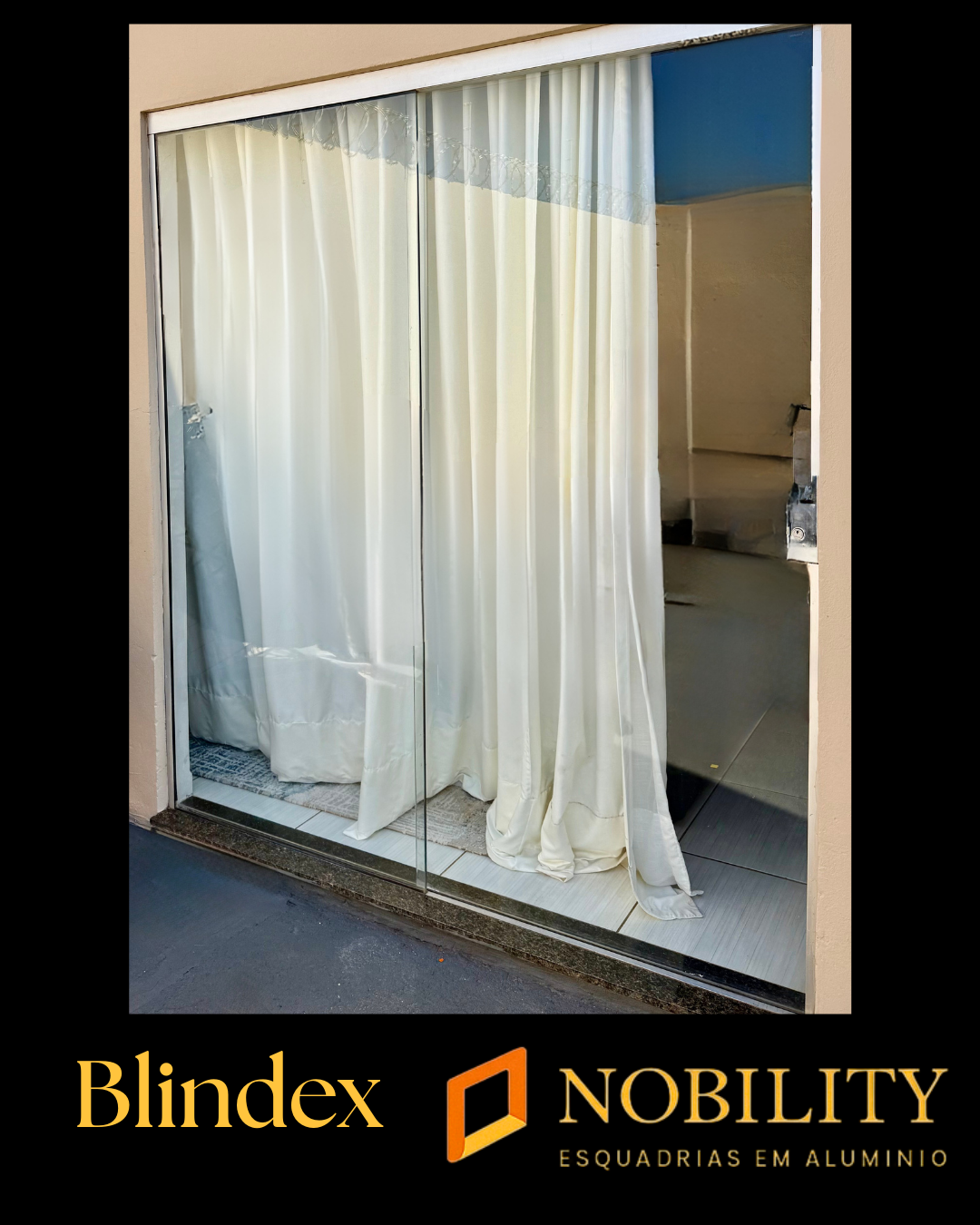 Fechamento/Porta de vidro